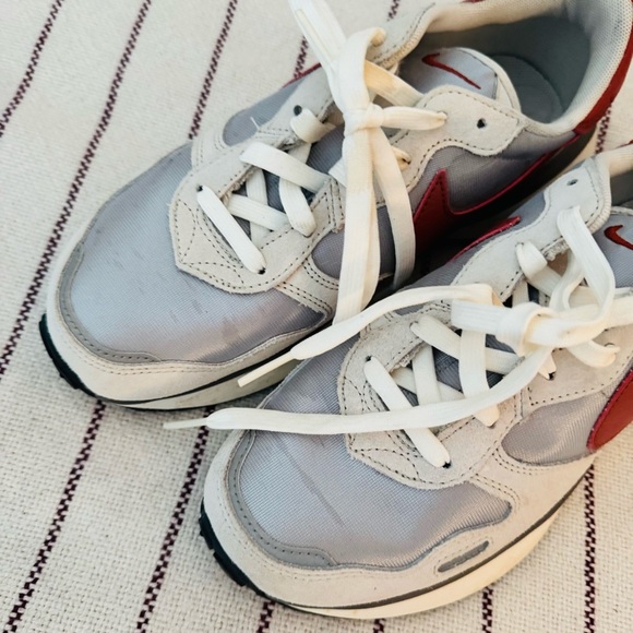 NIKE PHOENIX WAFFLE SNEAKERS - Picture 7 of 7